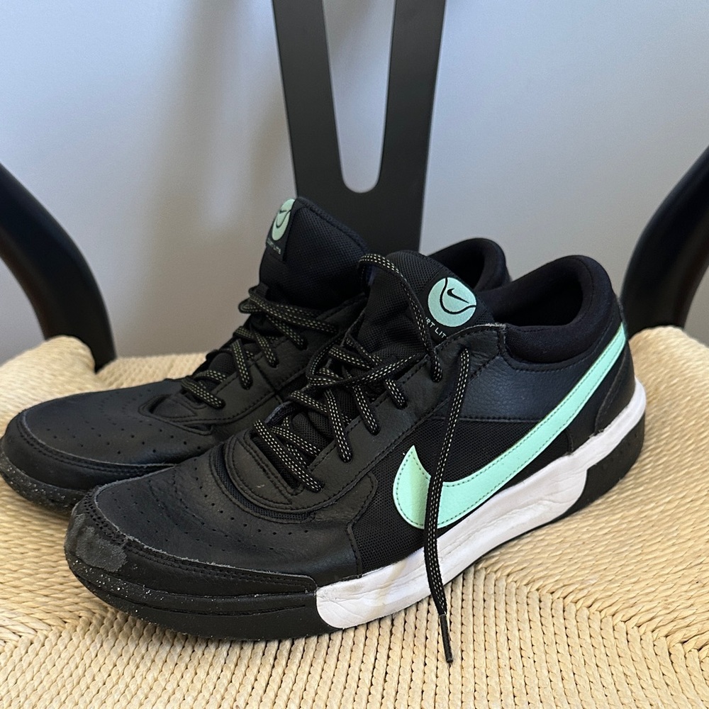 Nike Court Sneakers